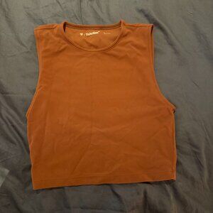 Aritzia TNA TnAction Crop Tank Top S Rustic Red Sleeveless Muscle